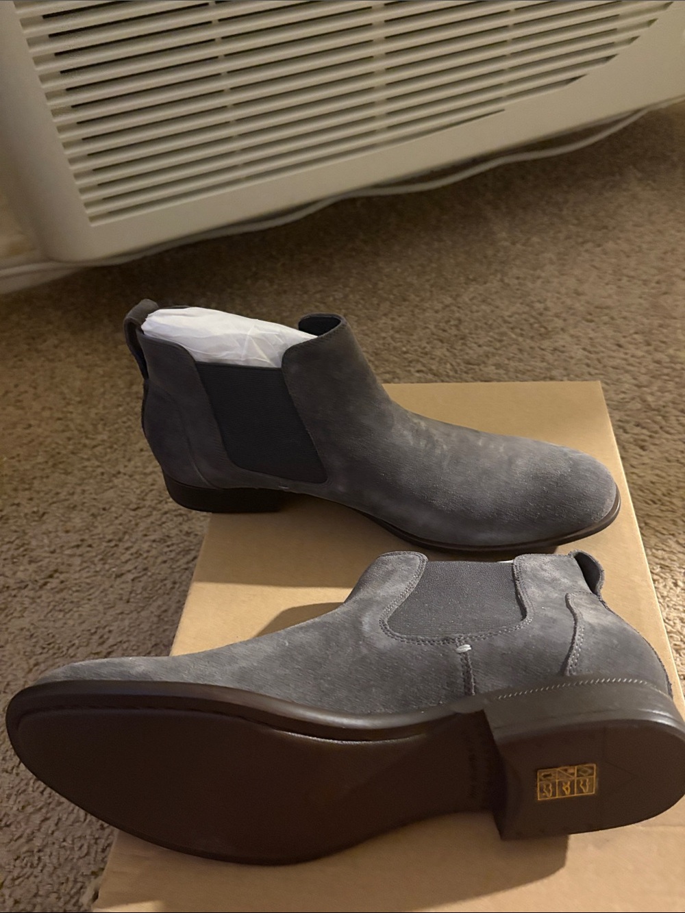 John Varvatos Gray Suede Chelsea Boots - Men’s 8.5